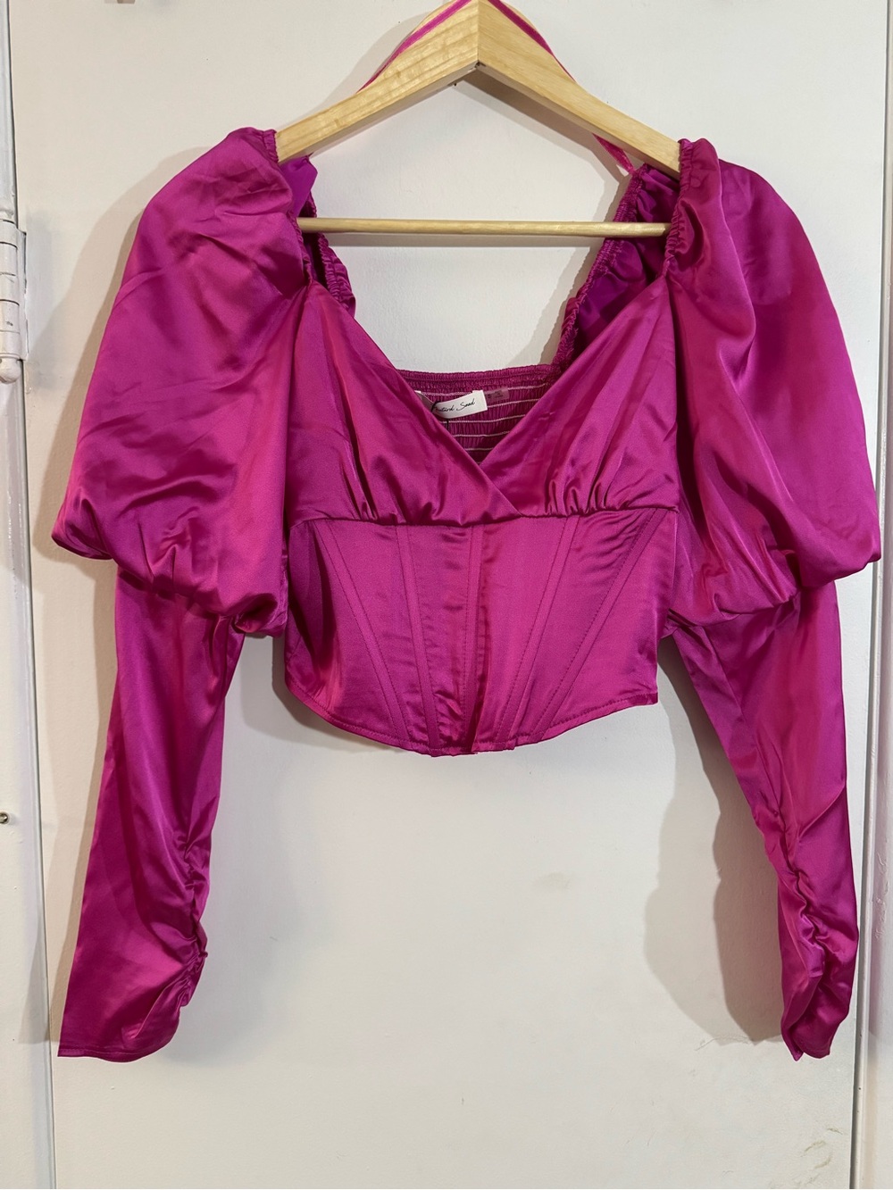 Mustard Seed Fuchsia Satin Puff-Sleeve Corset Crop Top